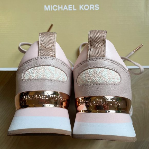 NWT Michael Kors Wilma Suede and Logo Trainer Soft Pink - Picture 6 of 13